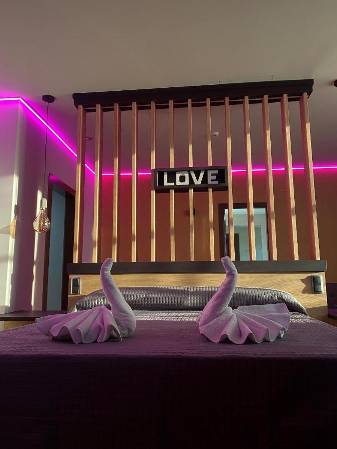 Pulgar Hotel-Asador Montes Oretanos מראה חיצוני תמונה