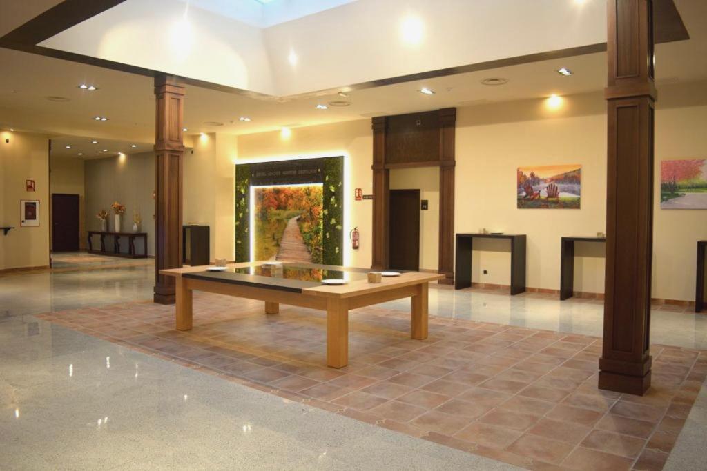 Pulgar Hotel-Asador Montes Oretanos מראה חיצוני תמונה