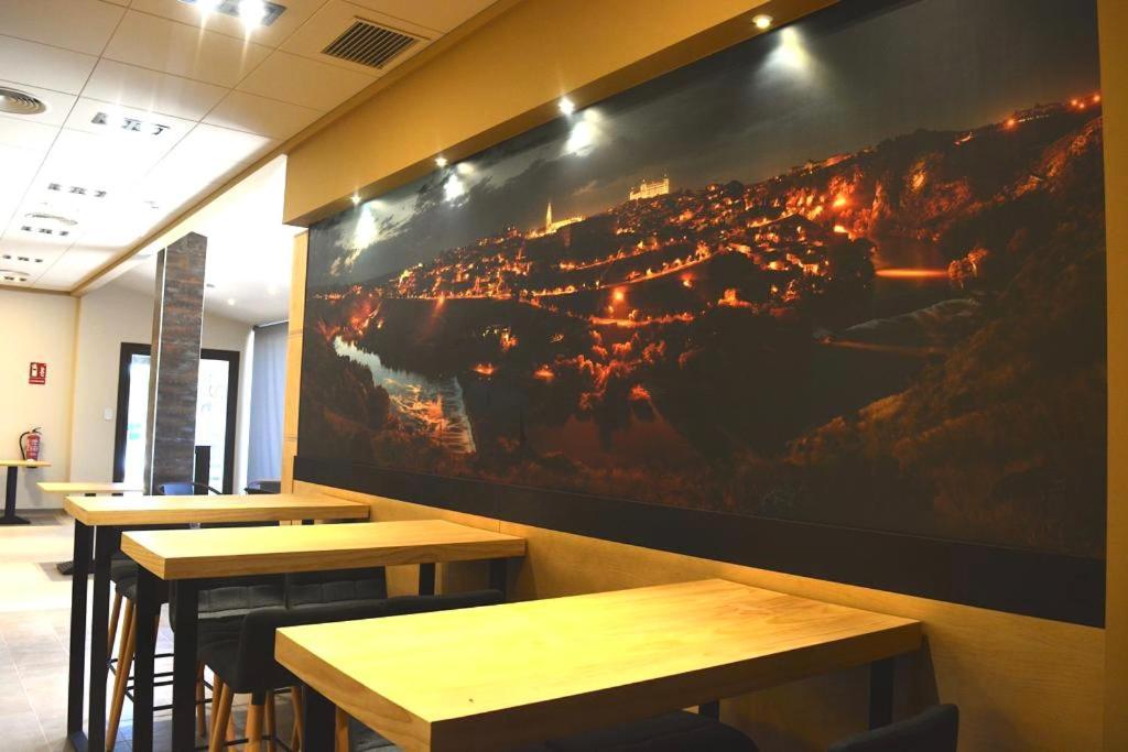 Pulgar Hotel-Asador Montes Oretanos מראה חיצוני תמונה