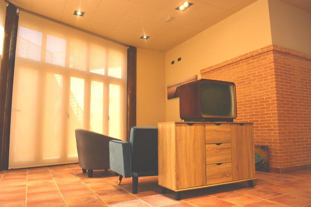 Pulgar Hotel-Asador Montes Oretanos מראה חיצוני תמונה
