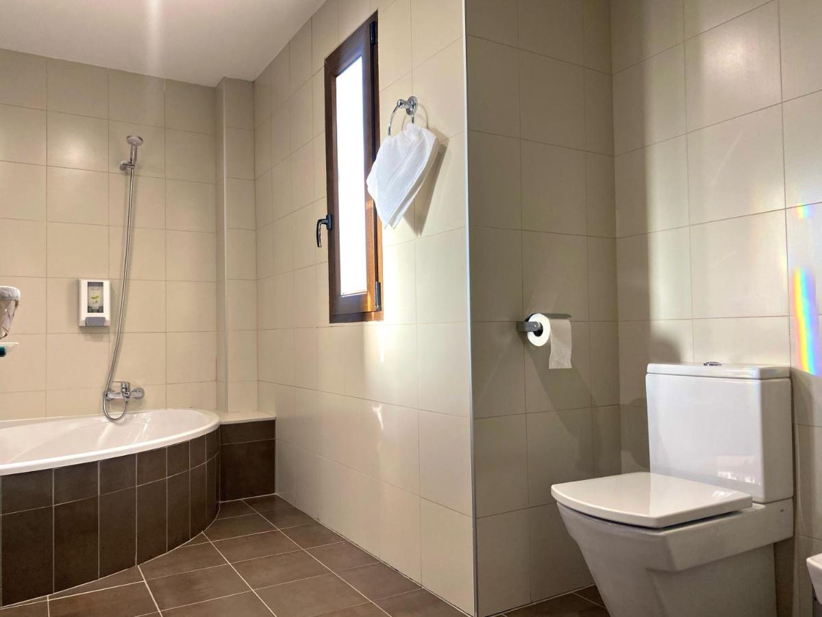 Pulgar Hotel-Asador Montes Oretanos מראה חיצוני תמונה