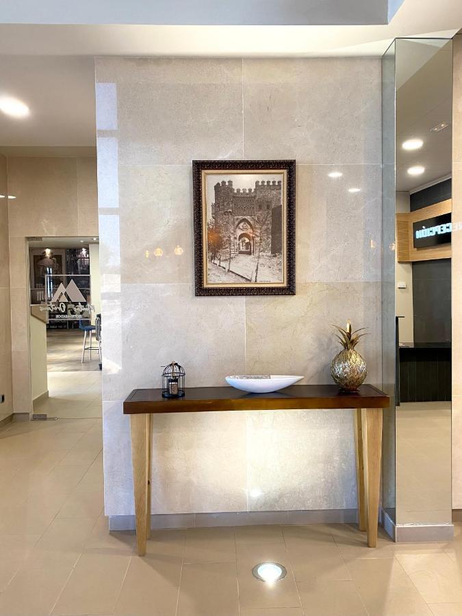 Pulgar Hotel-Asador Montes Oretanos מראה חיצוני תמונה