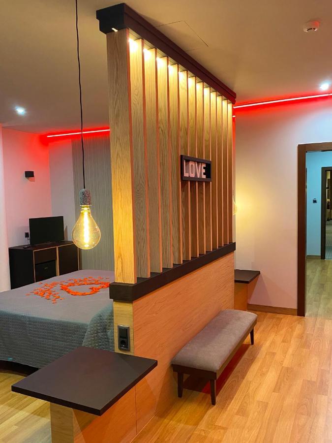 Pulgar Hotel-Asador Montes Oretanos מראה חיצוני תמונה